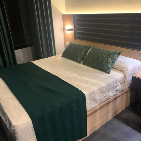 Quarto em Acomodações Particulares San Fernando 24 *